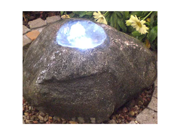 Quellstein mit Mulde 40-50cm Bohrung 32mm Quellstein mit Mulde 40-50cm Bohrung 32mm